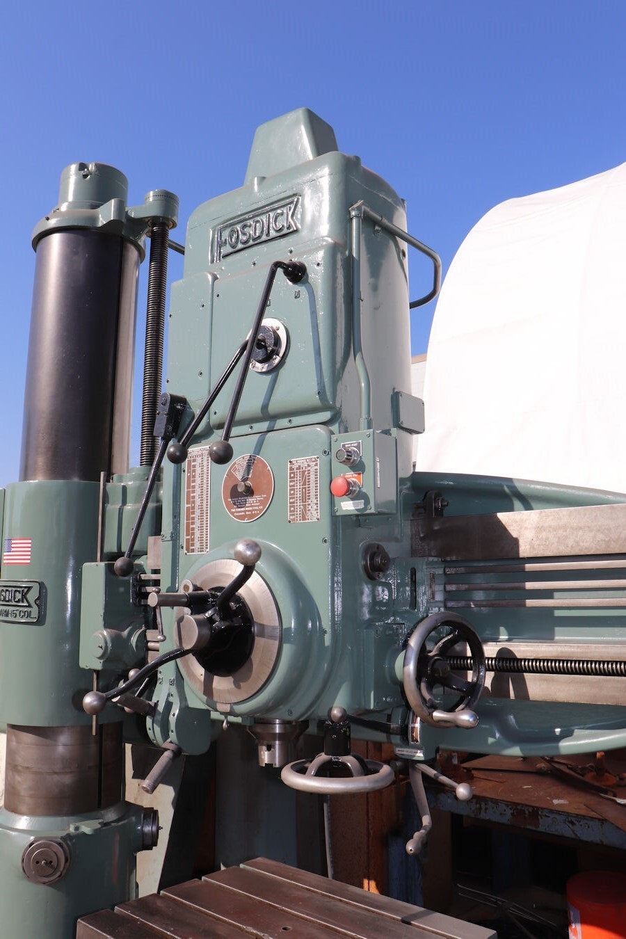 5' -15" Fosdick #Economax, Radial Arm Drill, 70"/26" spindle radius, 18" spindle travel, 20-1406 RPM, 440 V - Image 4