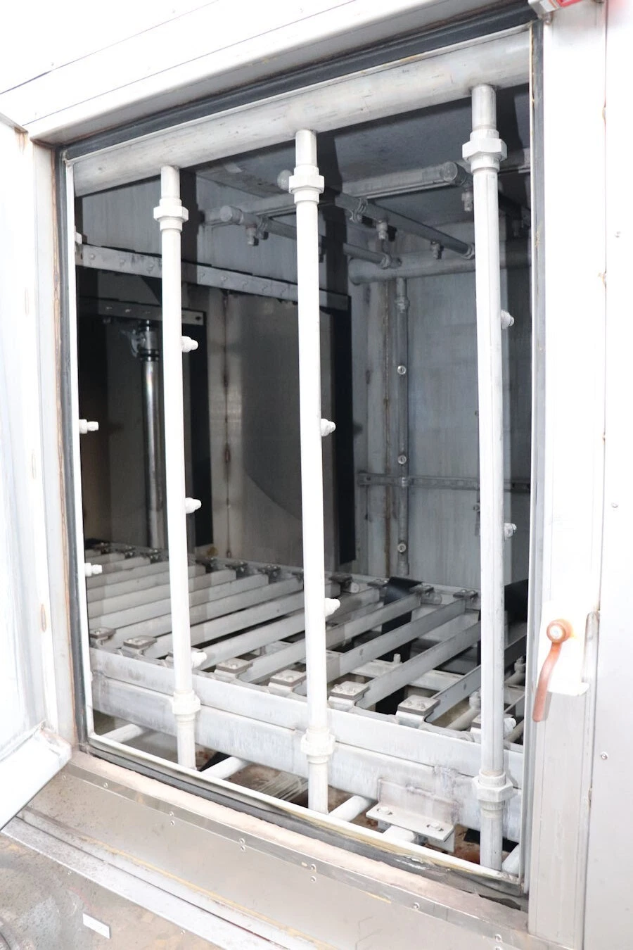 Global Finishing Solutions #U3646B1, Heated Conveyor Type Parts Washer, 480 V, 2011 - Image 7