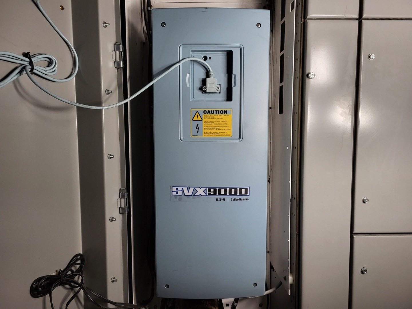 30 HP Eaton Cutler-Hammer, SVX030A1-5A4N1, VFD, 600 Volts, 3 phase, like new - Image 5