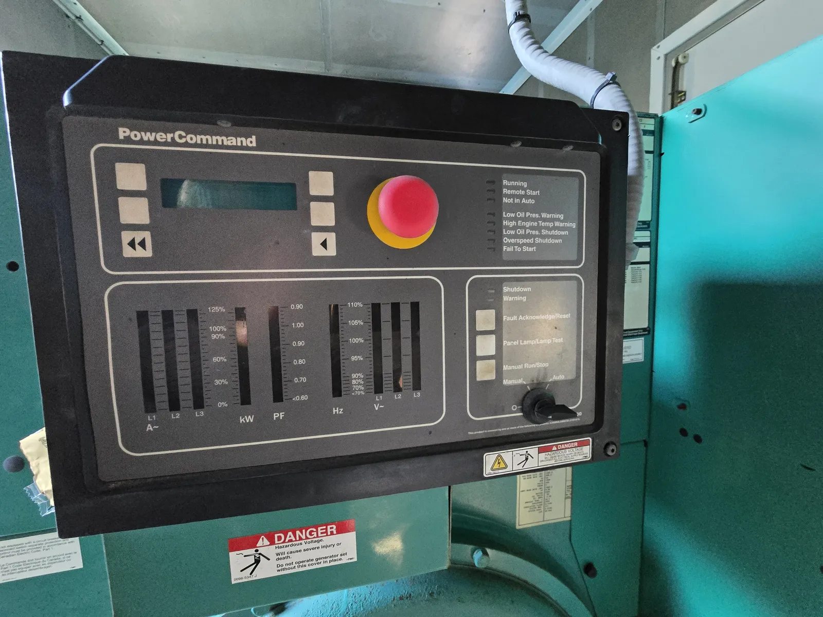 600 KW Cummins, diesel generator, enclosed, 277/480 Volts, 750 hours, 2008 - Image 5