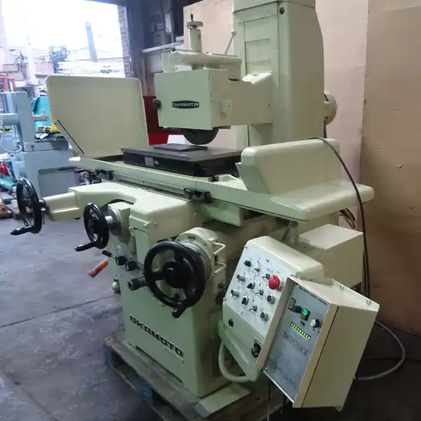 13.6" x 29.5" Okamoto #Accugar-124N, hydraulic surface grinder, Kanet electromagnetic chuck, incremental - Image 3