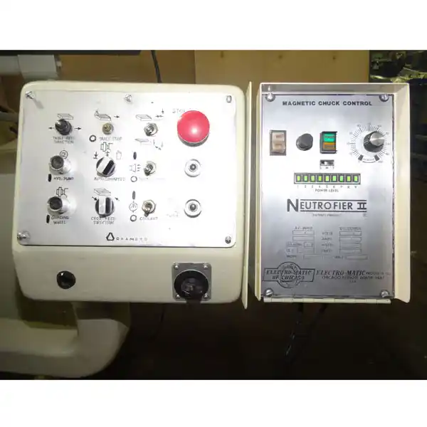 13.6" x 29.5" Okamoto #Accugar-124N, hydraulic surface grinder, Kanet electromagnetic chuck, incremental - Image 6
