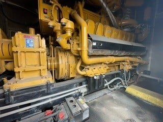 1500 KW Caterpillar #G3516, skid mounted, 277/480 Volts, 2013 - Image 3