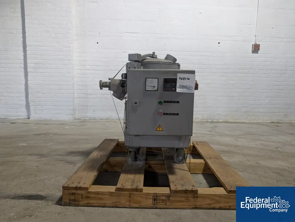 Thysesen Henschel #KM23, mixer cooler, 23 liter, jacketed for .8 bar, side discharge with manual plug valve - Image 1