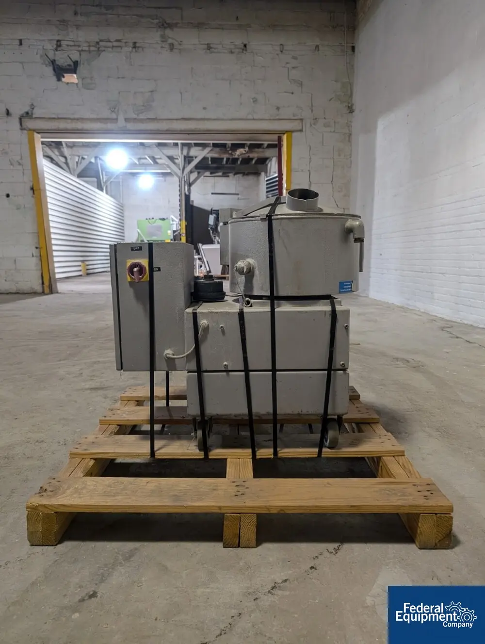 Thysesen Henschel #KM23, mixer cooler, 23 liter, jacketed for .8 bar, side discharge with manual plug valve - Image 3