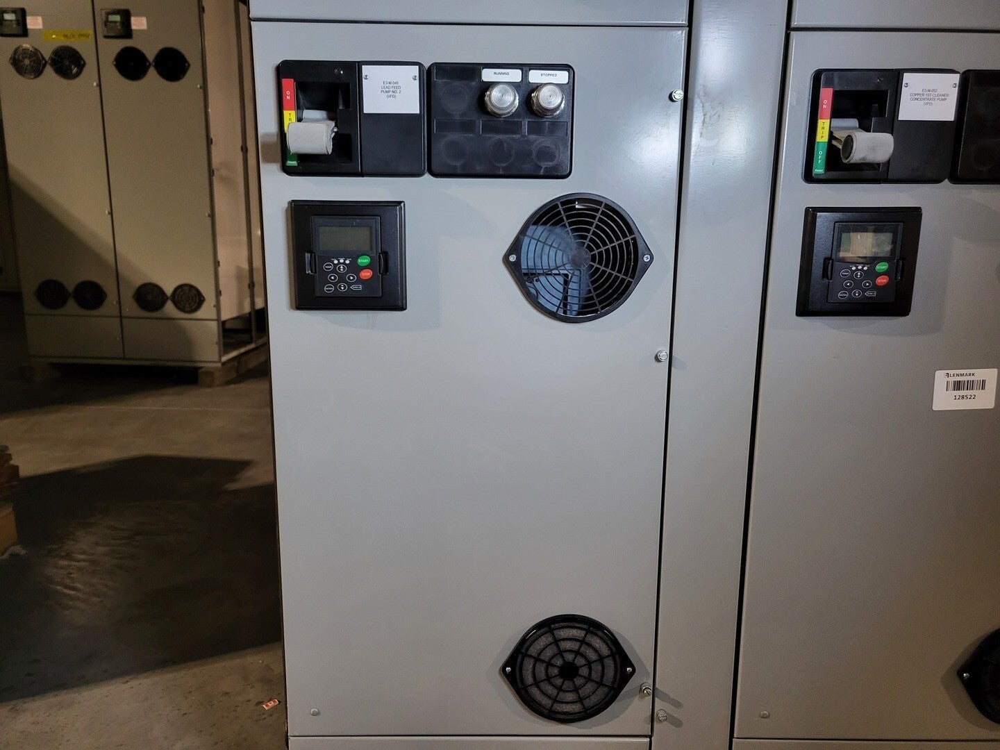 30 HP Eaton, SVX025A1-5A4N1, variable frequency drive, 600 Volts, 34 amps, like new - Image 1