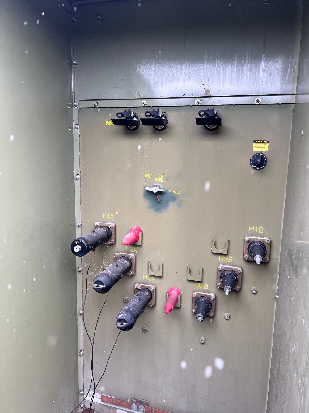 2600 KVA 34500GRDY/19920 Primary, 609Y/398 Secondary, ABB padmount, 3 phase distribution - Image 4
