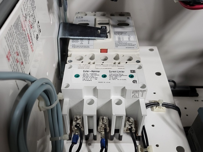 10 HP Eaton, SVX007A1-5A4N1, variable frequency drive, 600 Volts, 10 amps, like new - Image 10