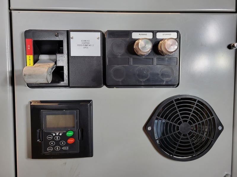 20 HP Eaton, SVX025A1-5A4N1, variable frequency drive, 600 Volts, 34 amps, like new - Image 2