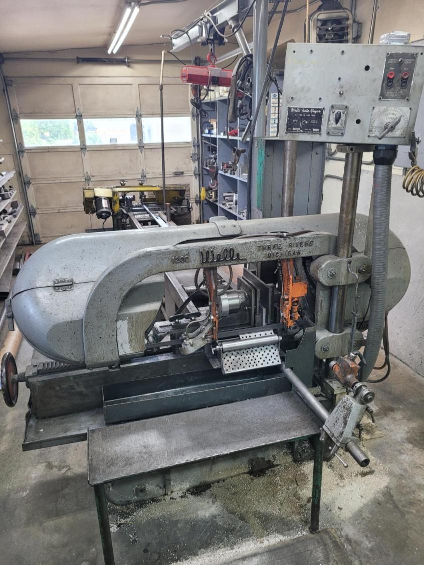 12" x 16" Wellsaw, heavy duty horizontal bandsaw, 13' 6" x 1" x .035" blade, 60-300 FPM, 12" x 12" conveyor - Image 1
