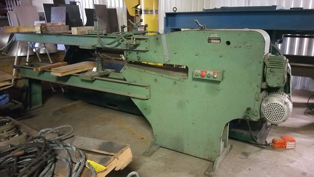 Blue Valley #40, ring & circle shear, 1/4" x 12' capacity, 15.5" throat - Image 1