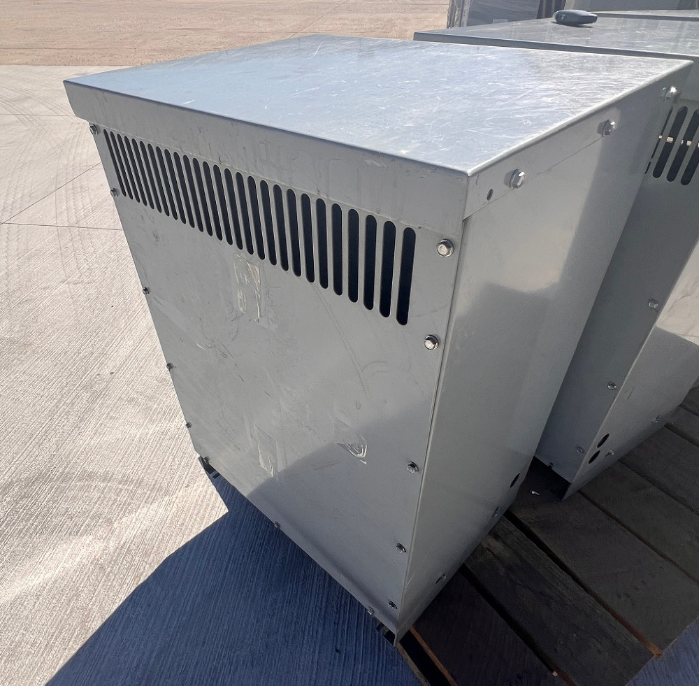 45 KVA 480 Primary, 208/120 Secondary, General Electric Transformer, multi-tap, delta wye, #6095 - Image 1