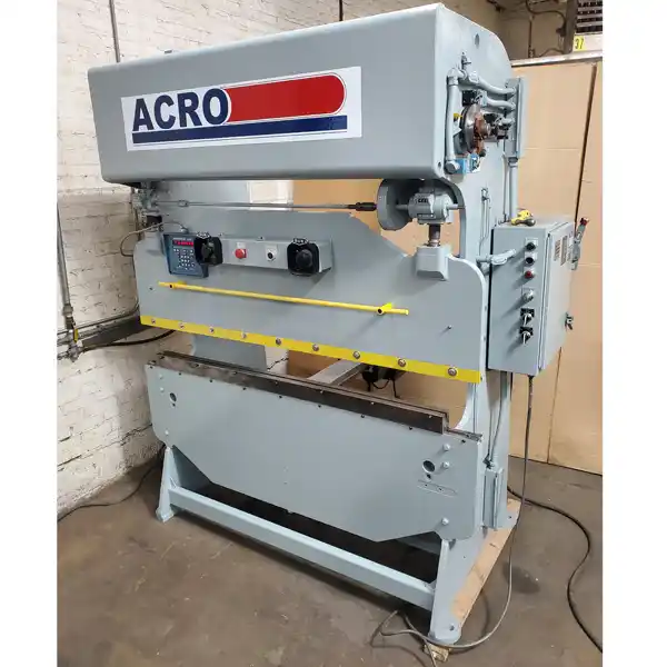 35 Ton, DiAcro #35-6, hydraulic press brake, 6' overall, 62" between housing, 2" stroke, 9" throat, 3 HP - Image 2