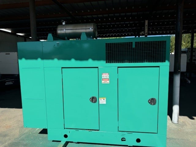35 KW Cummins, Ford #ESG-642, stationary Natural gas generator
