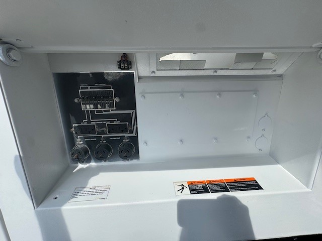 100 KW Multiquip #DCA125USI, portable/rental unit diesel generator, sound attenuated enclosure, 240/480 - Image 6