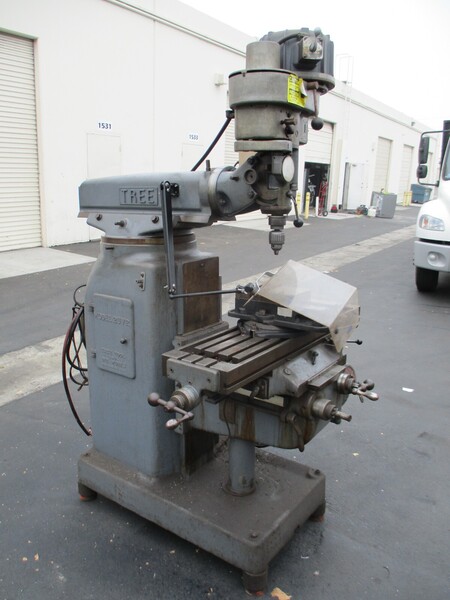 Tree #2UVR, vertical mill, 10.5"x42"tbl, 2 HP, 2-Axis digital read out,variable speed 60-3300 RPM,power feed - Image 2