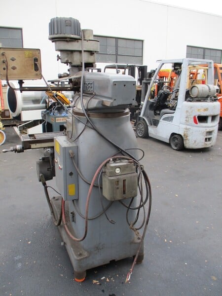 Tree #2UVR, vertical mill, 10.5"x42"tbl, 2 HP, 2-Axis digital read out,variable speed 60-3300 RPM,power feed - Image 7