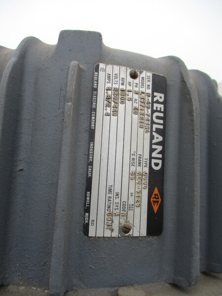 Tree #2UVR, vertical mill, 10.5"x42"tbl, 2 HP, 2-Axis digital read out,variable speed 60-3300 RPM,power feed - Image 10