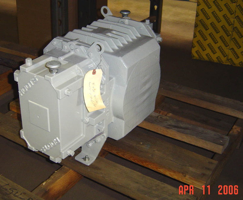 1074 cfm @ 15 psi, Roots #412RAM-J, vacuum down to 16" mercury - Image 1
