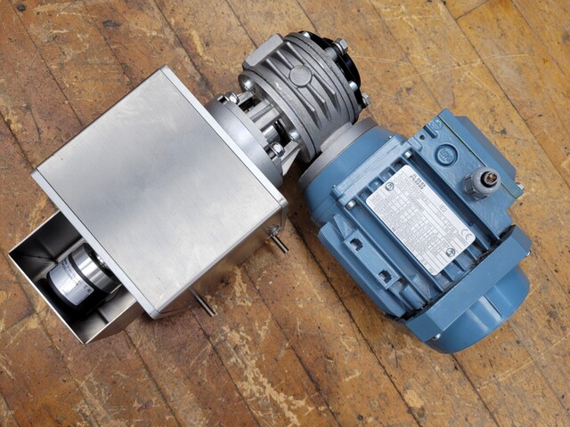 HP 2800 RPM ABB 3GAA051312-CSF M3AA-056 B 2 Motor 0.12kW 2 Pole 3 phase 400 Volt - Image 2