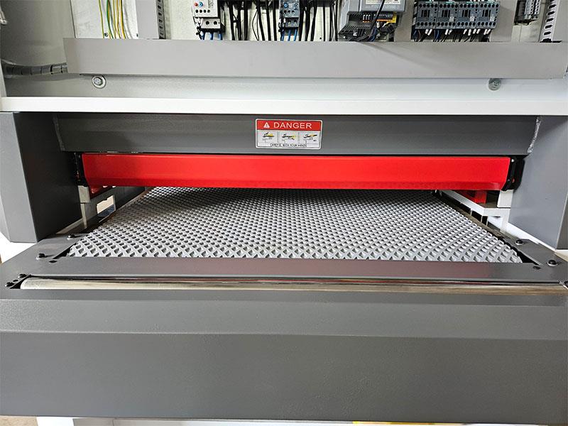 52" Cam-Wood #WS-NDA-1300, 3-Head Planer Sander, 52" width x 6.25" thick x 21" min. length Work capacity, 52" - Image 6
