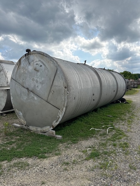 10000 gallon Northland Stainless Steel tank, 96" dia. x 312" straight side, flat sloped bottom 1981 - Image 7