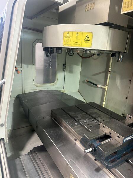 Hardinge, Bridgeport #VMC-1000P3, CNC vertical machining center, 40" X, 20" Y, 20" Z, 44" x20" tbl., #40 - Image 7