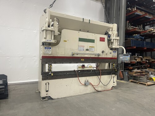 230 Ton, Cincinnati, press brake, 12' overall - Image 7