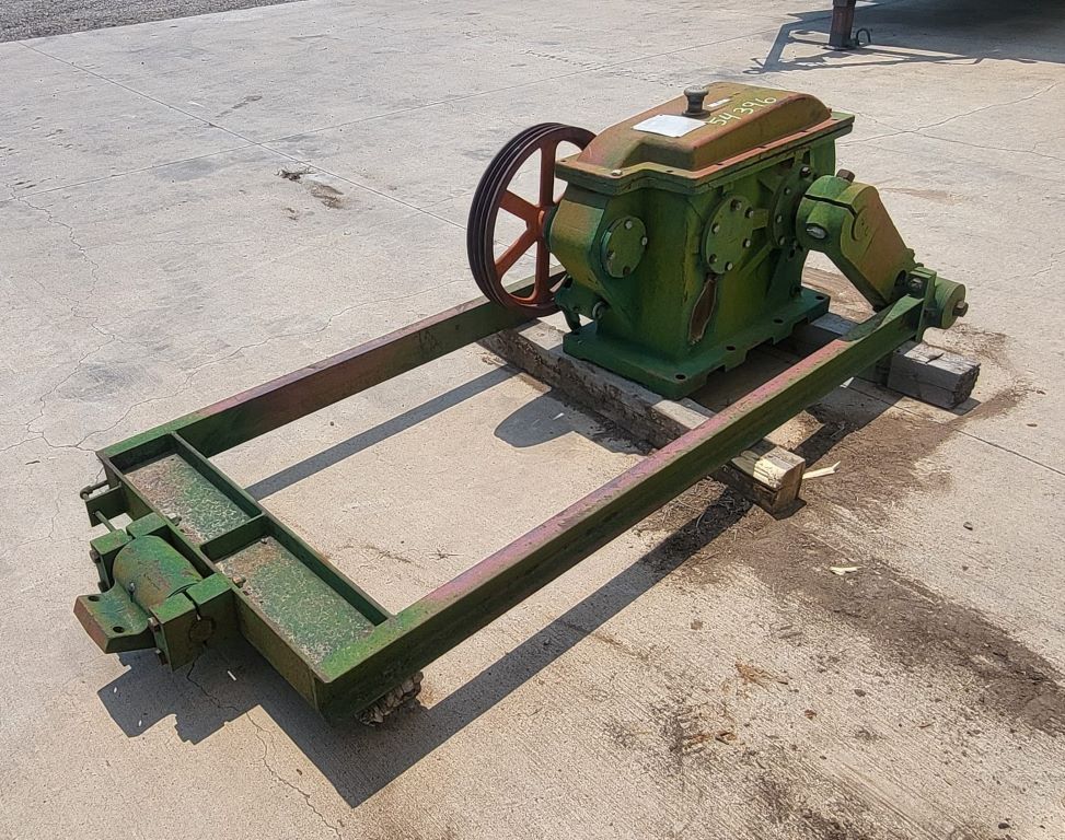 40 Cook, Pump Jack Gearbox w/bad intermediate gear - Image 2