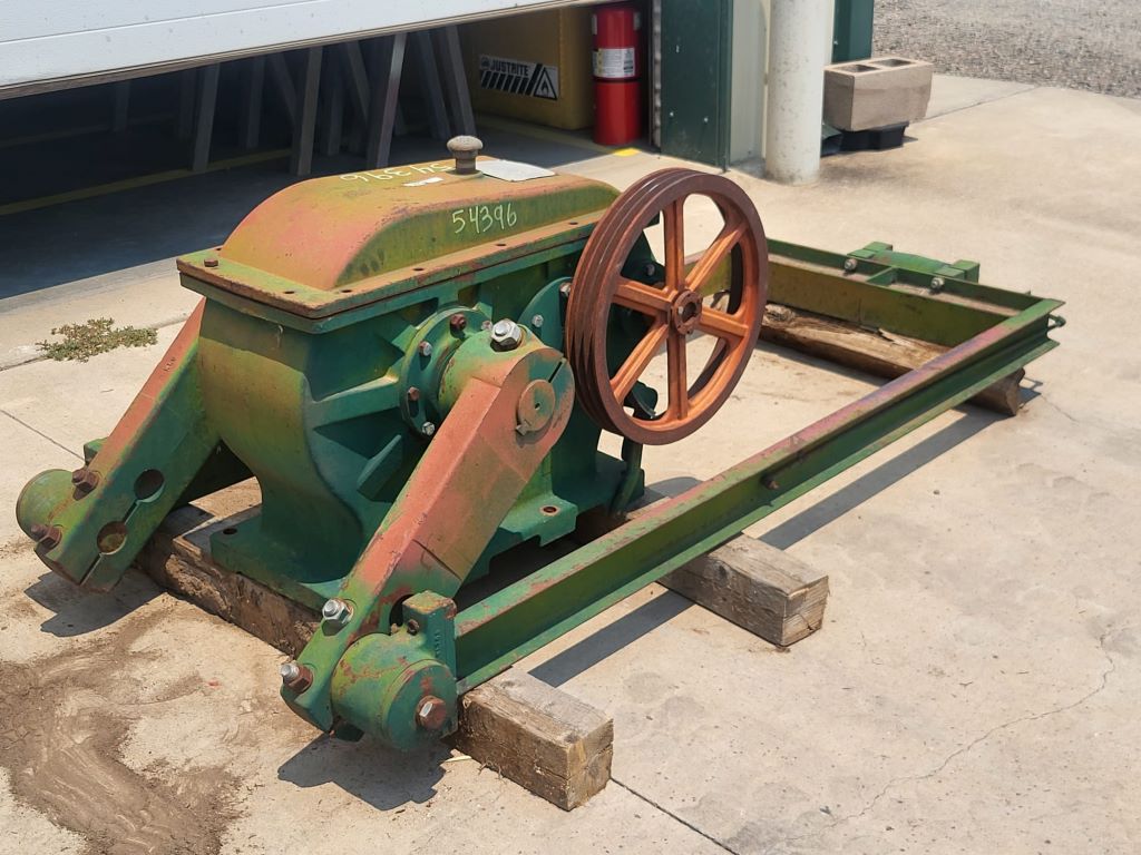 40 Cook, Pump Jack Gearbox w/bad intermediate gear - Image 3