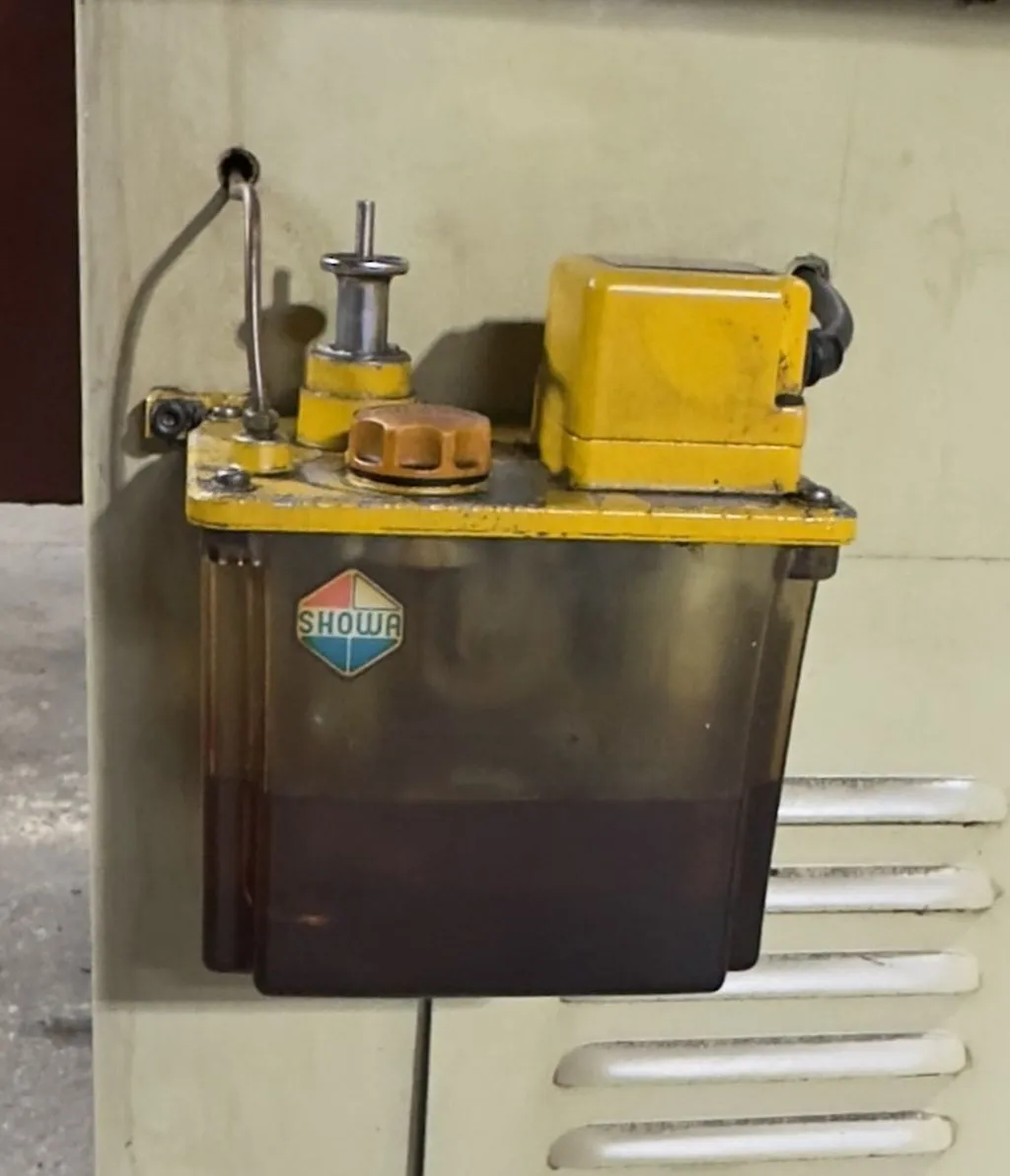 17" x 44" Kent #KGS-410AHD, 12" x 1 1/4" x 5" wheel, power elevation, automatic downfeed increments - Image 3