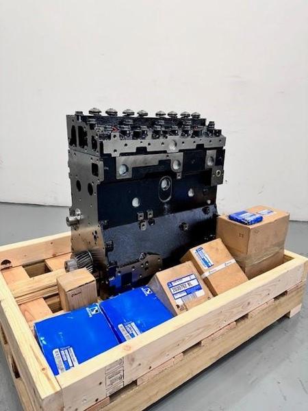 69 -130 HP Caterpillar 3054, Diesel Long Block Engine, New - Image 7