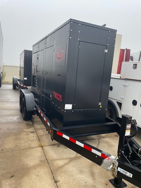 181 KW Leroy Somer #TM225, diesel generator set, 277/480 Volts, 3-phase, 299 HP @ 1800 RPM, NEF67 engine - Image 2