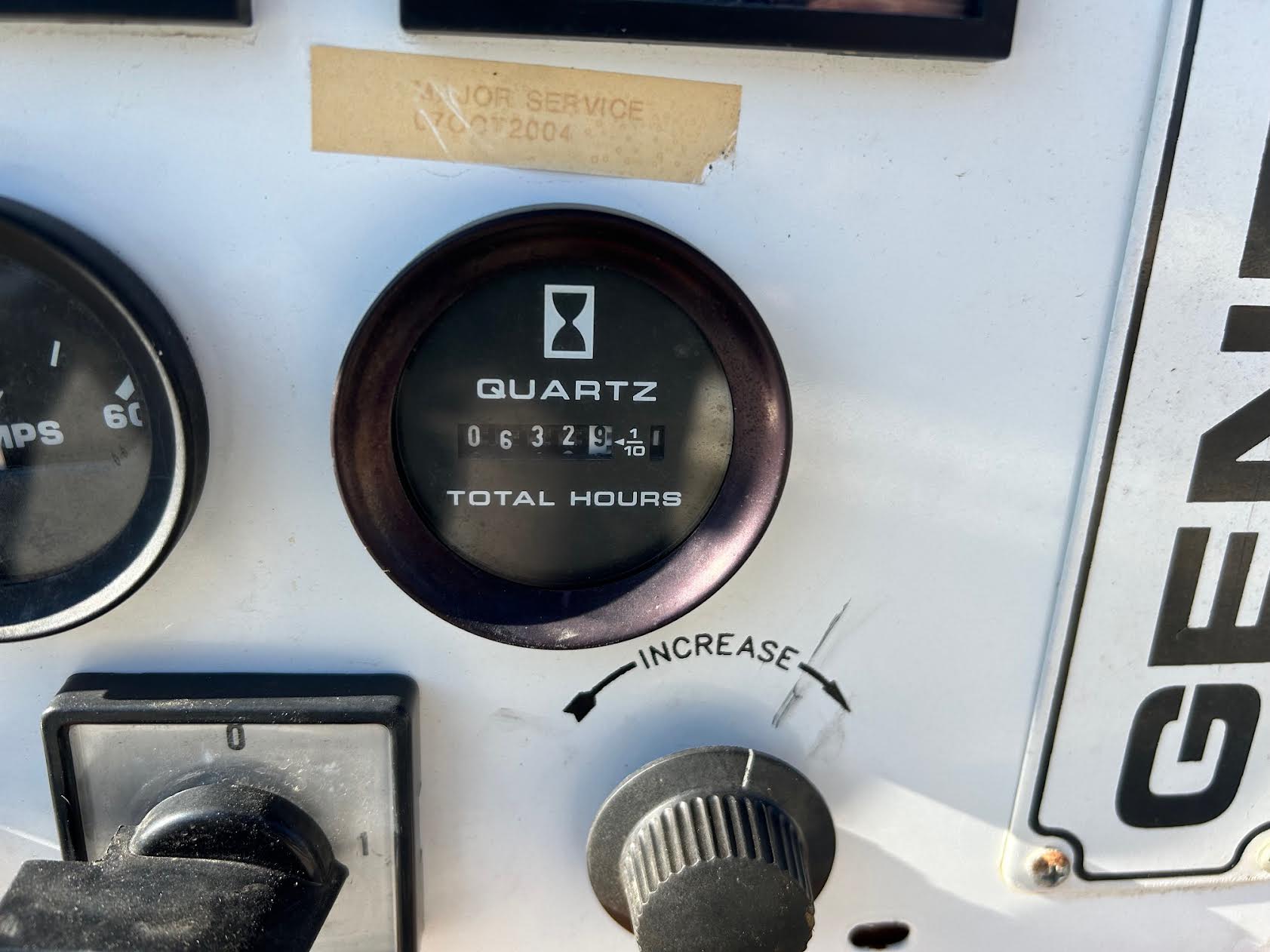 30 KW Generac #95A03723-S, Natural gas / LP generator, 3 phase, 632 hours, 120/208 Volts, load tested, 1995 - Image 5