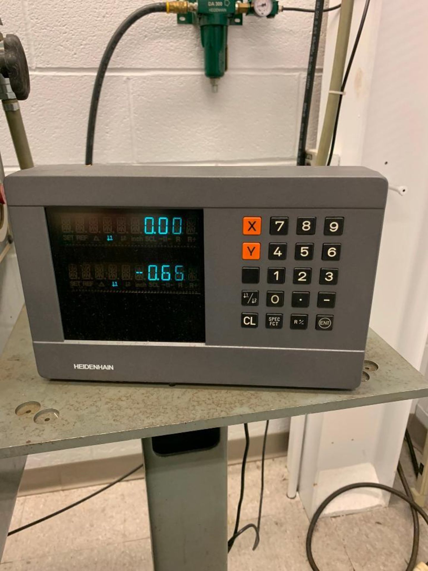 Moore #3, jig grinder, 11" x 24" table, Heidenhain 2-Axis digital read out, dust collector, work light - Image 4