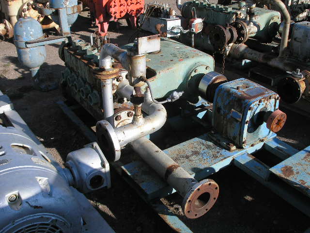30 HP @ 1750 RPM, Dodge #DR400A, inline gearbox, 153 RPM out, 11.40 :1 ratio, coupled to Wheatley quintuplex - Image 6