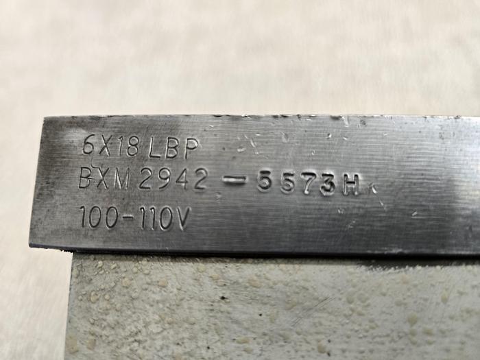6" x 18" Walker #LBP, fine pole electromagnetic grinding chuck - Image 3