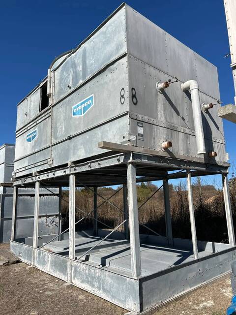 967 Ton, Evapco #ATC-967B, evaporative condenser, 155300 cfm, 400 psig, 60 HP motor, 2002 - Image 5