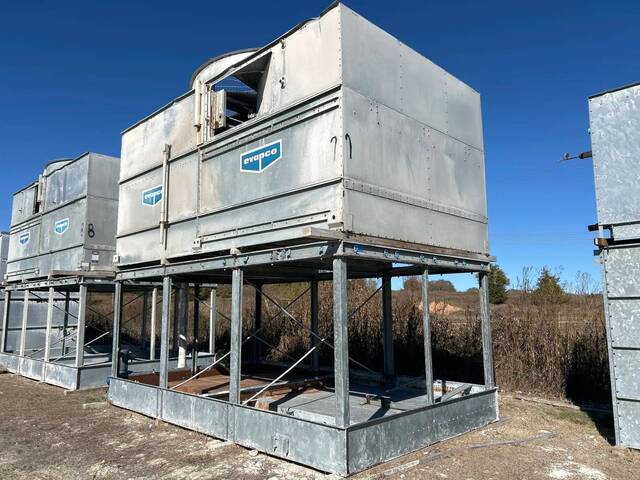 967 Ton, Evapco #ATC-967B, evaporative condenser, 155300 cfm, 400 psig, 60 HP motor, 2002 - Image 2