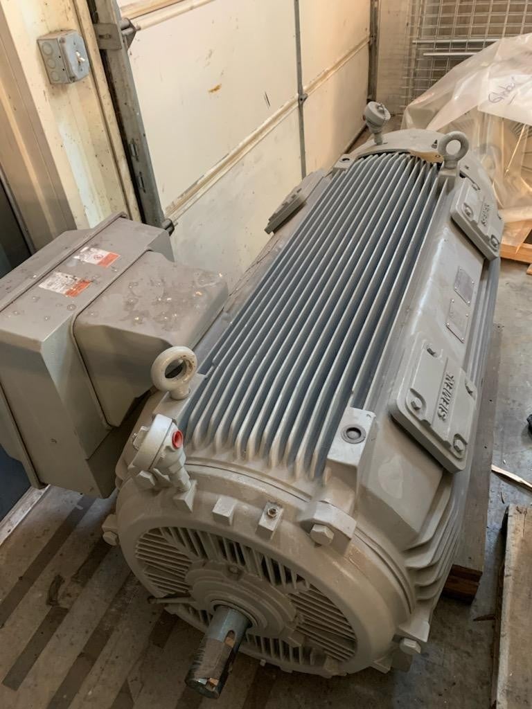 800 HP 3585 RPM Siemens, Frame 5013S, TEFC, BB, 460 Volts - Image 3