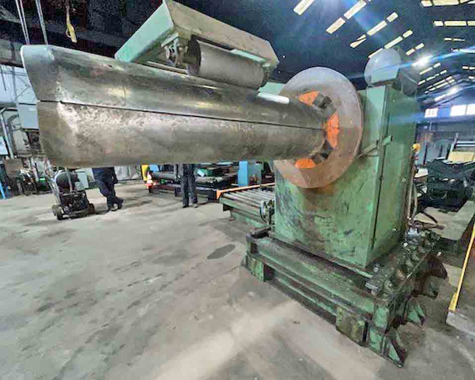 25000 lb. Rowe, uncoiler, 72", 68" face mandrel, hydraulic expansion, holddown roll - Image 2