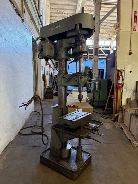22" Buffalo #22, heavy duty drill press, 1.5" capacity, 65-1350 SPM, 220/440 V., 3-phase, power feed - Image 3