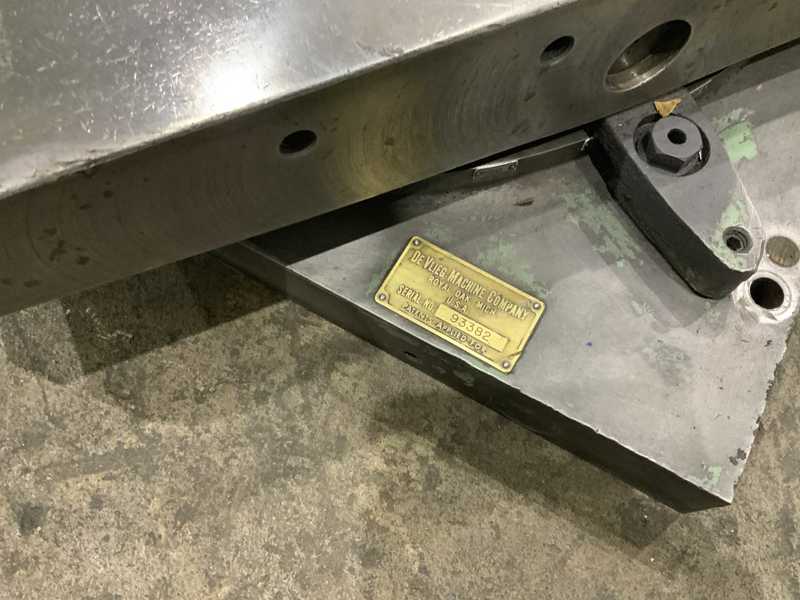 26" x 26" DeVlieg, air lift rotary table, 4000 lb. table capacity, 5 T-slots, air lift, air clamping - Image 5