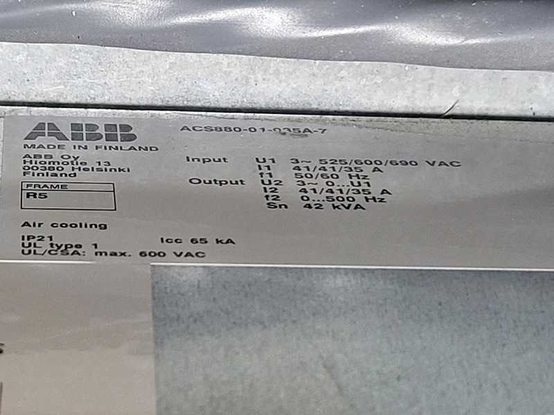 15 HP ABB, ACS880-01-035A-7, VFD, 19 amps, 600 Volts, 3 phase - Image 2