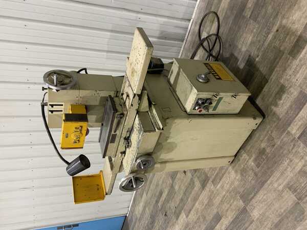 6" x 18" DoAll #VS618, surface grinder, 7" x 1/2" grinding wheel, 15" work height, lube system, 1 HP - Image 9