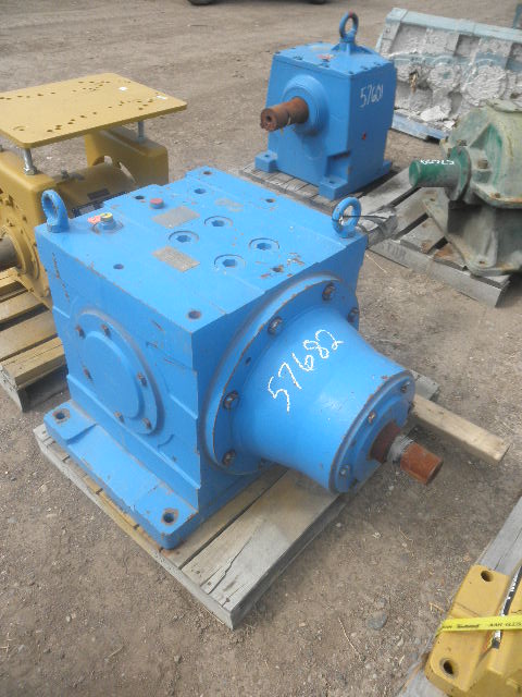 71 HP @ 350 RPM, Flender #KLN-280, Right Angle Gear Reducer Gearbox, 2.92 :1 Ratio, 119.70 RPM Output - Image 3
