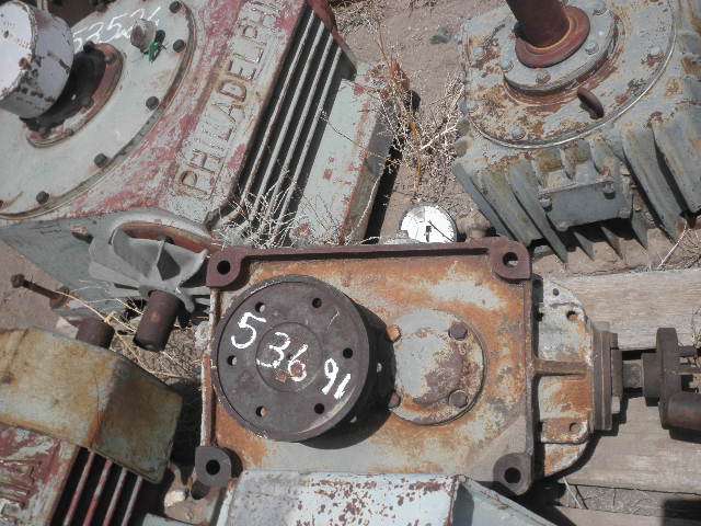 35.2 HP @ 1750 RPM, Philadelphia, Right Angle Gearbox, 7.59:1 Ratio, 230 RPM Output - Image 4