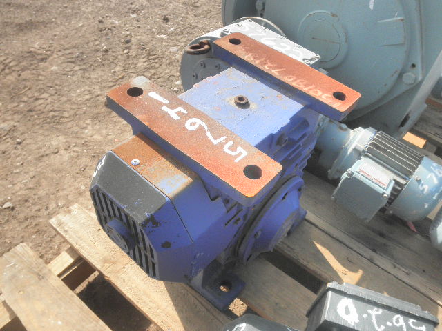 154 HP, Renold #WM4, Right Angle Gearbox, 60.00 :1 Ratio, 115 kW - Image 2