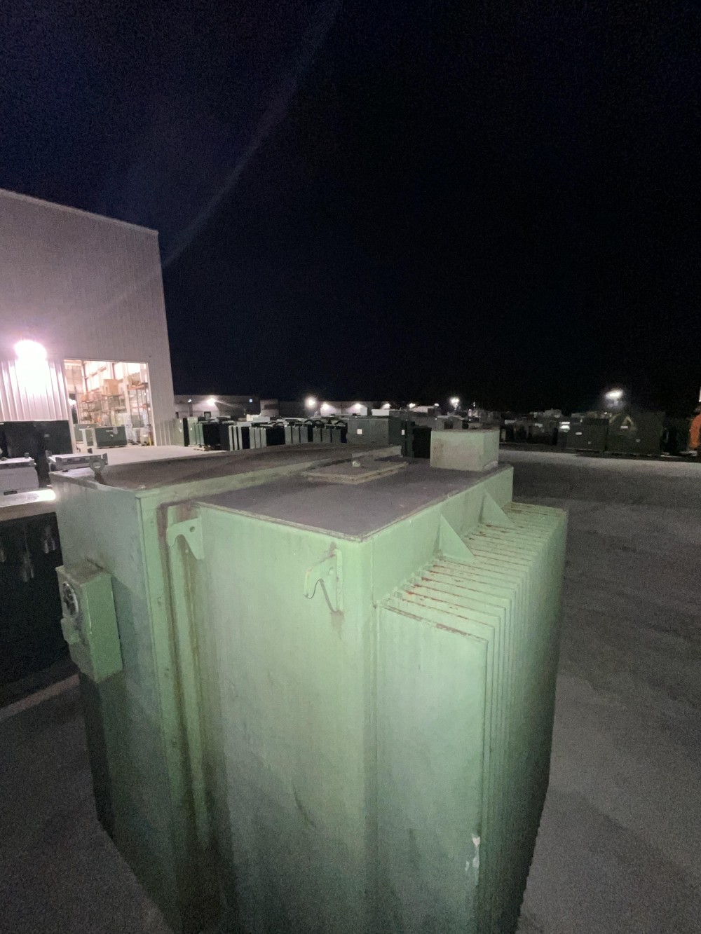 1000 KVA 13200GY/7620 Primary, 480GY/277 Secondary, 3 phase, Padmount Transformer - Image 3