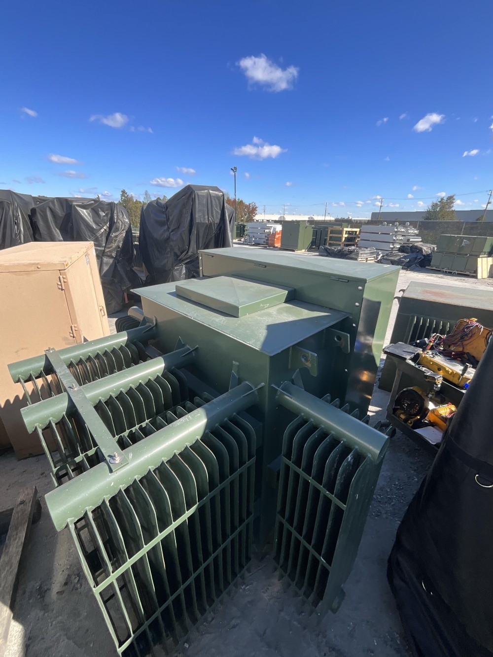 1000/1120 KVA 13200GY/7620 Primary, 480Y/277 Secondary, 3 phase, Padmount Transformer - Image 3